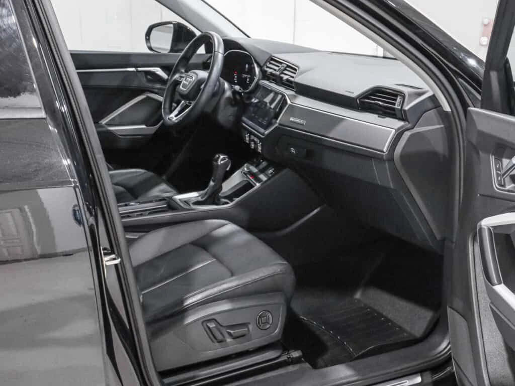 Audi Q3  45TFSI S-LINE| 360| DISTRONIC| CARFAX| , снимка 11 - Автомобили и джипове - 53874321