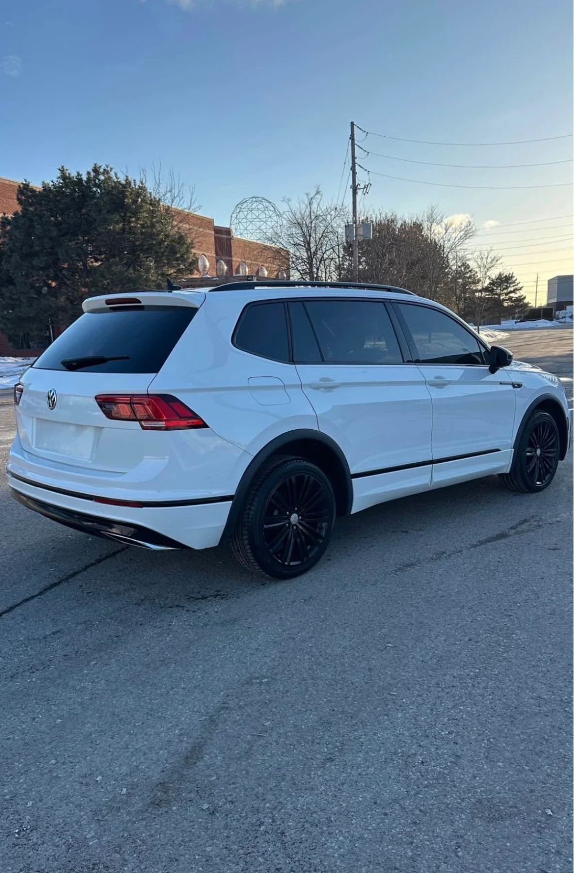 VW Tiguan R LINE * KEYLESS * LANE ASSIST * BLIND SPOT *  | Mobile.bg � ����������� 4