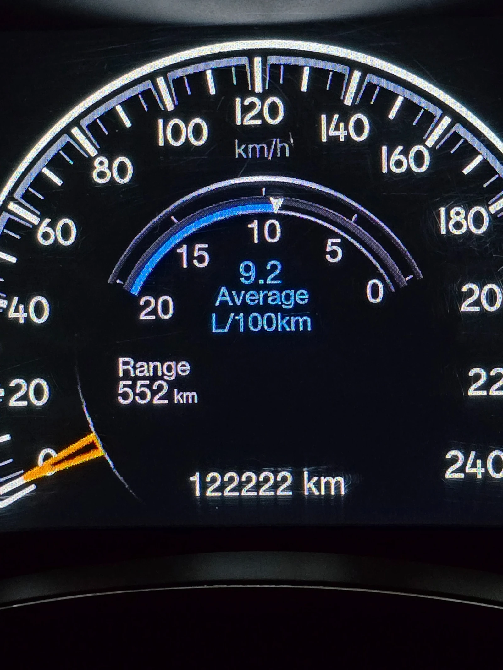 Jeep Grand cherokee Overland, снимка 14 - Автомобили и джипове - 55449000