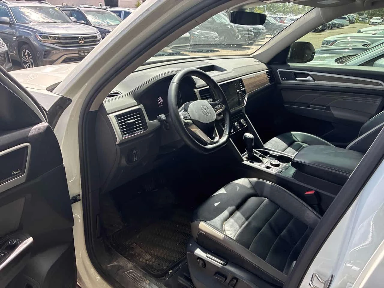 VW Atlas * Highline * CARFAX * ОПЦИЯ ЗА ФИНАНСИРАНЕ , снимка 5 - Автомобили и джипове - 55590848
