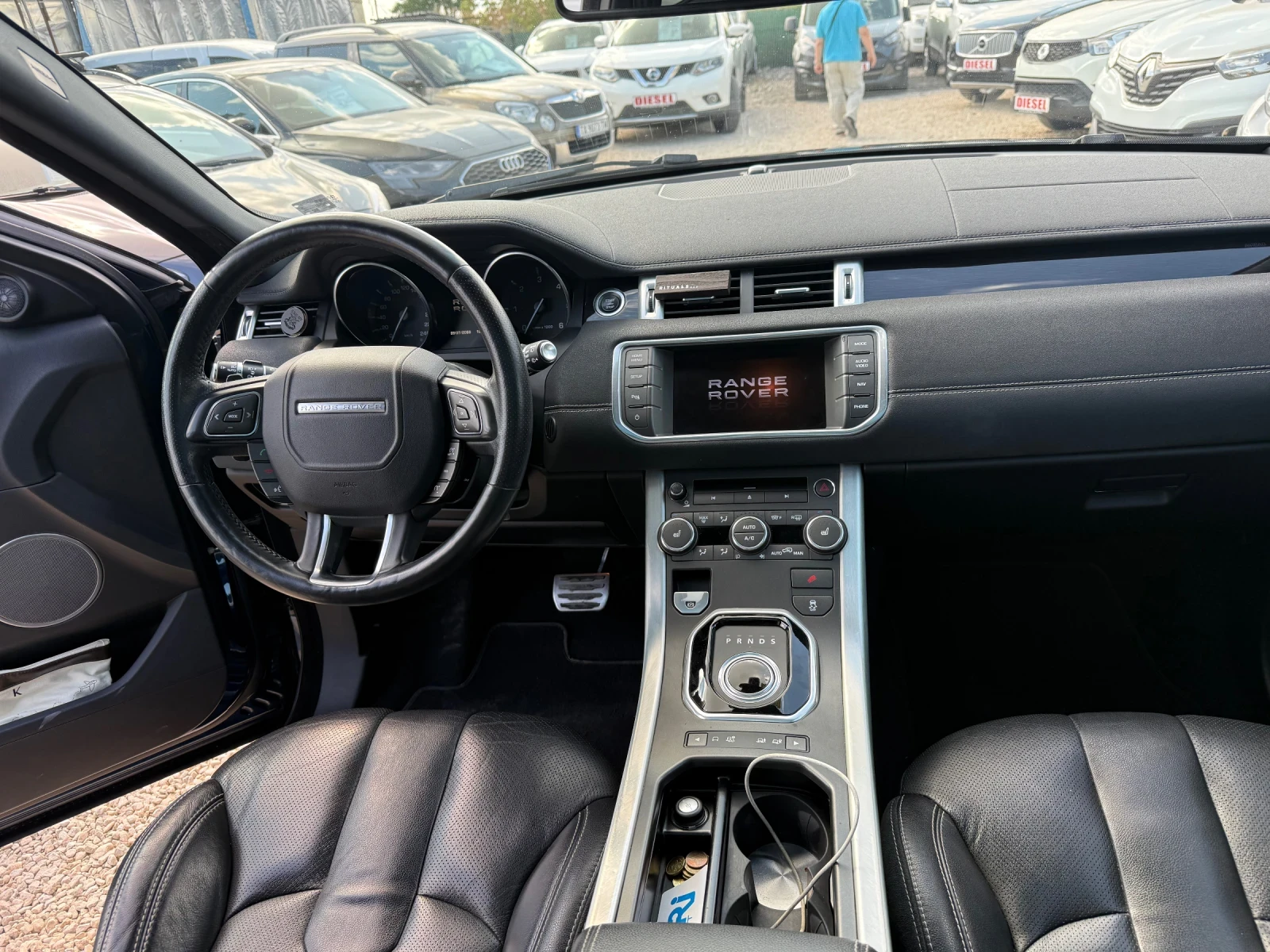 Land Rover Evoque 2.2-190к  АВТОМАТИК, снимка 11 - Автомобили и джипове - 55811379