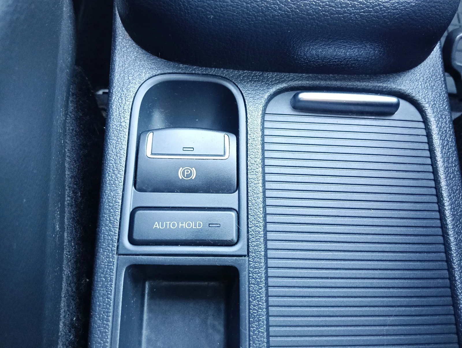 VW Tiguan 2.0TDI 177ps.4x4, снимка 12 - Автомобили и джипове - 55929194