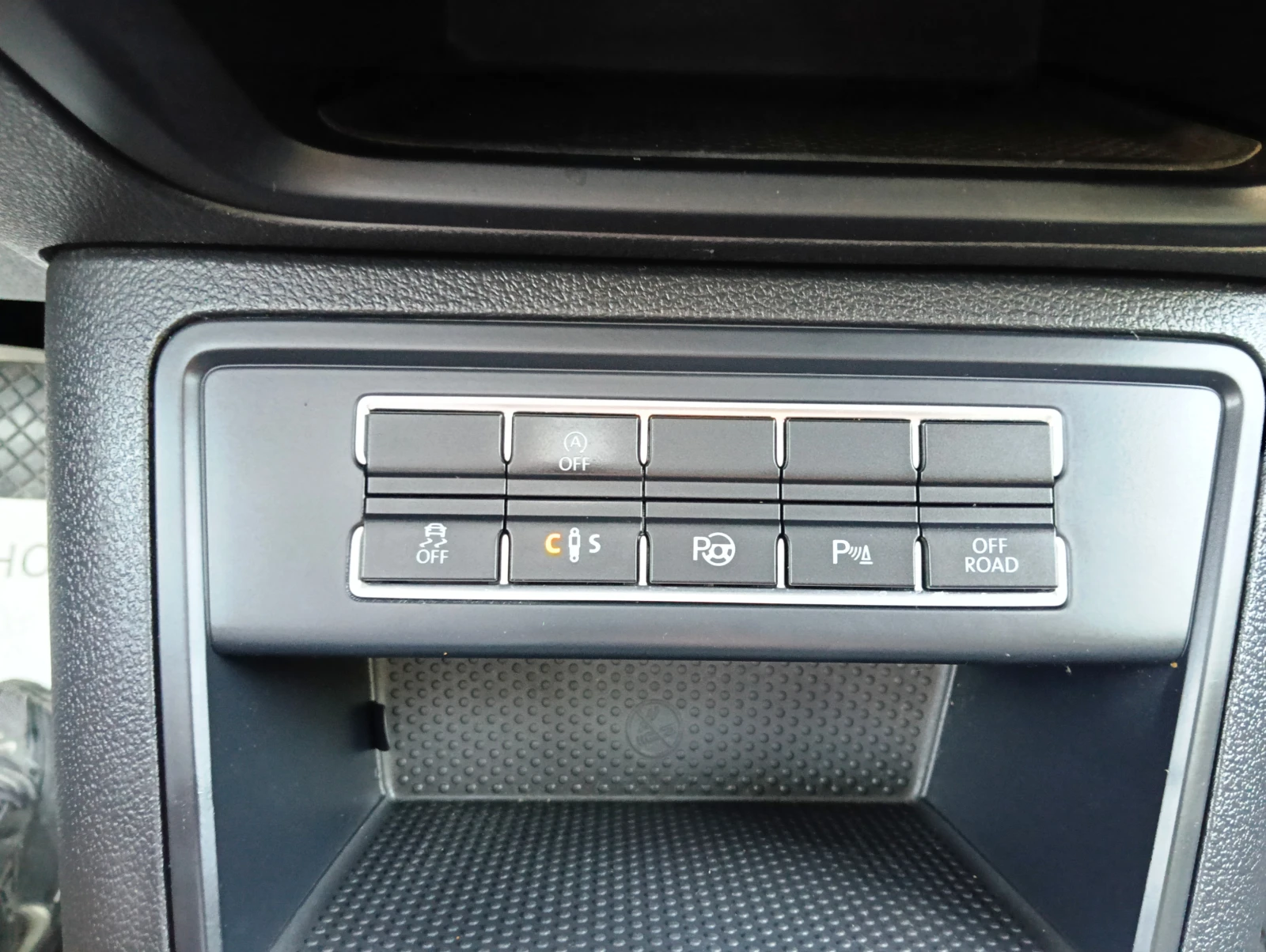 VW Tiguan 2.0TDI 177ps.4x4, снимка 11 - Автомобили и джипове - 55929194
