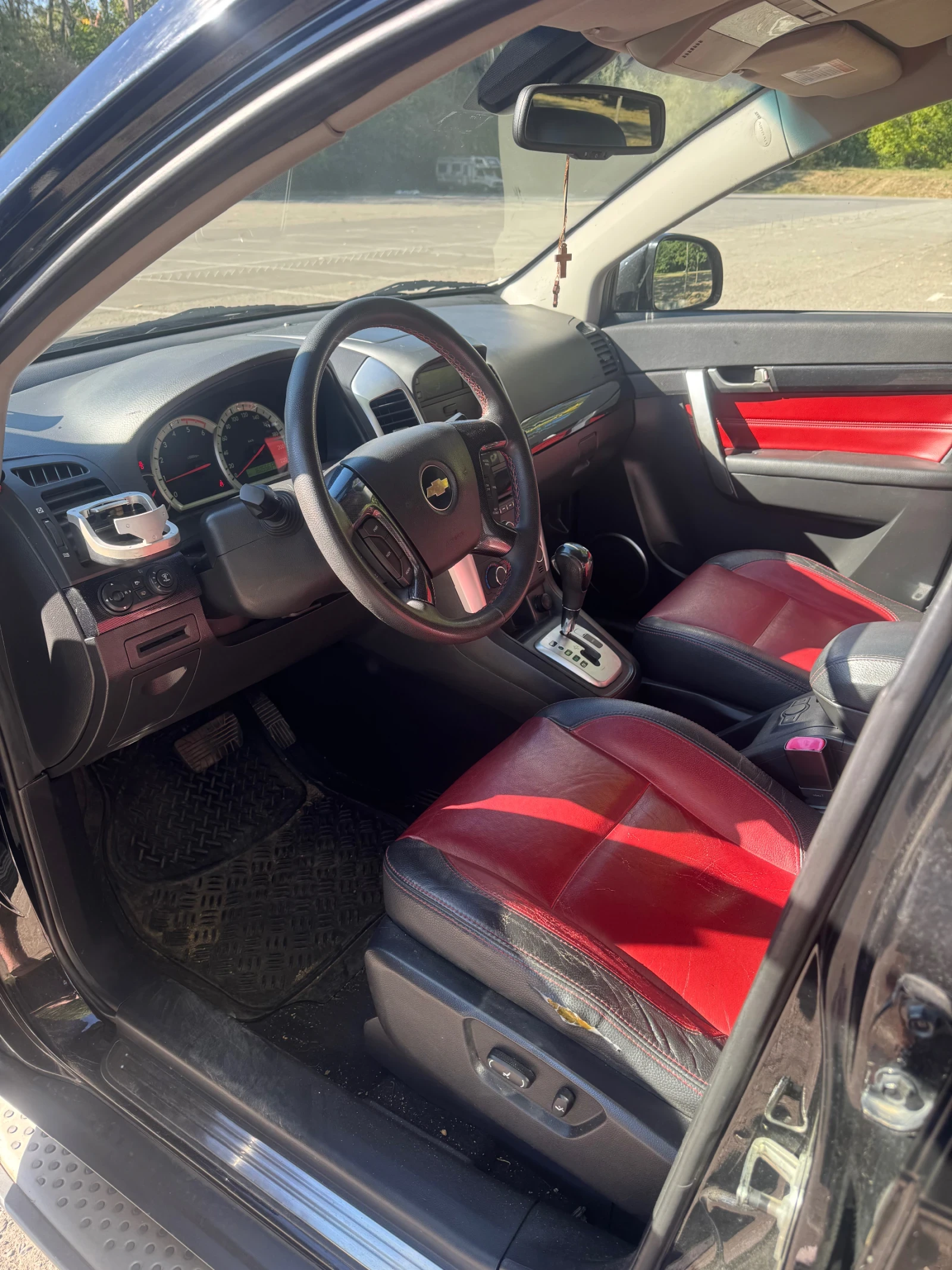 Chevrolet Captiva, снимка 7 - Автомобили и джипове - 56072969