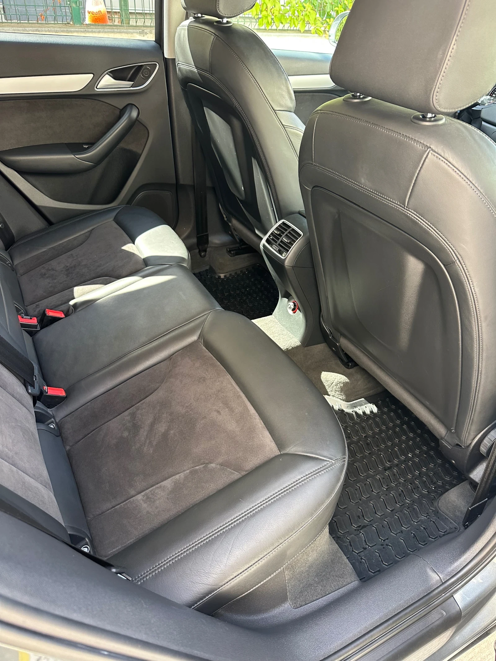 Audi Q3, снимка 8 - Автомобили и джипове - 56245507