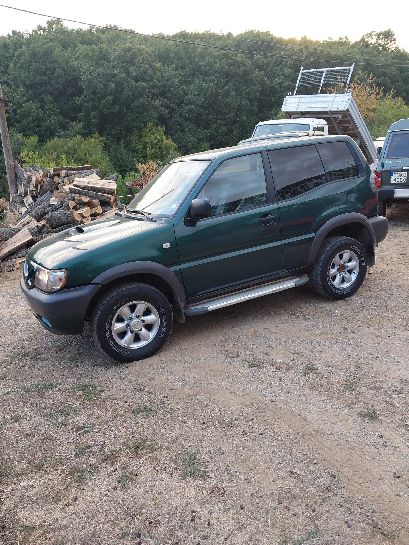 Nissan Terrano   2.7 тди