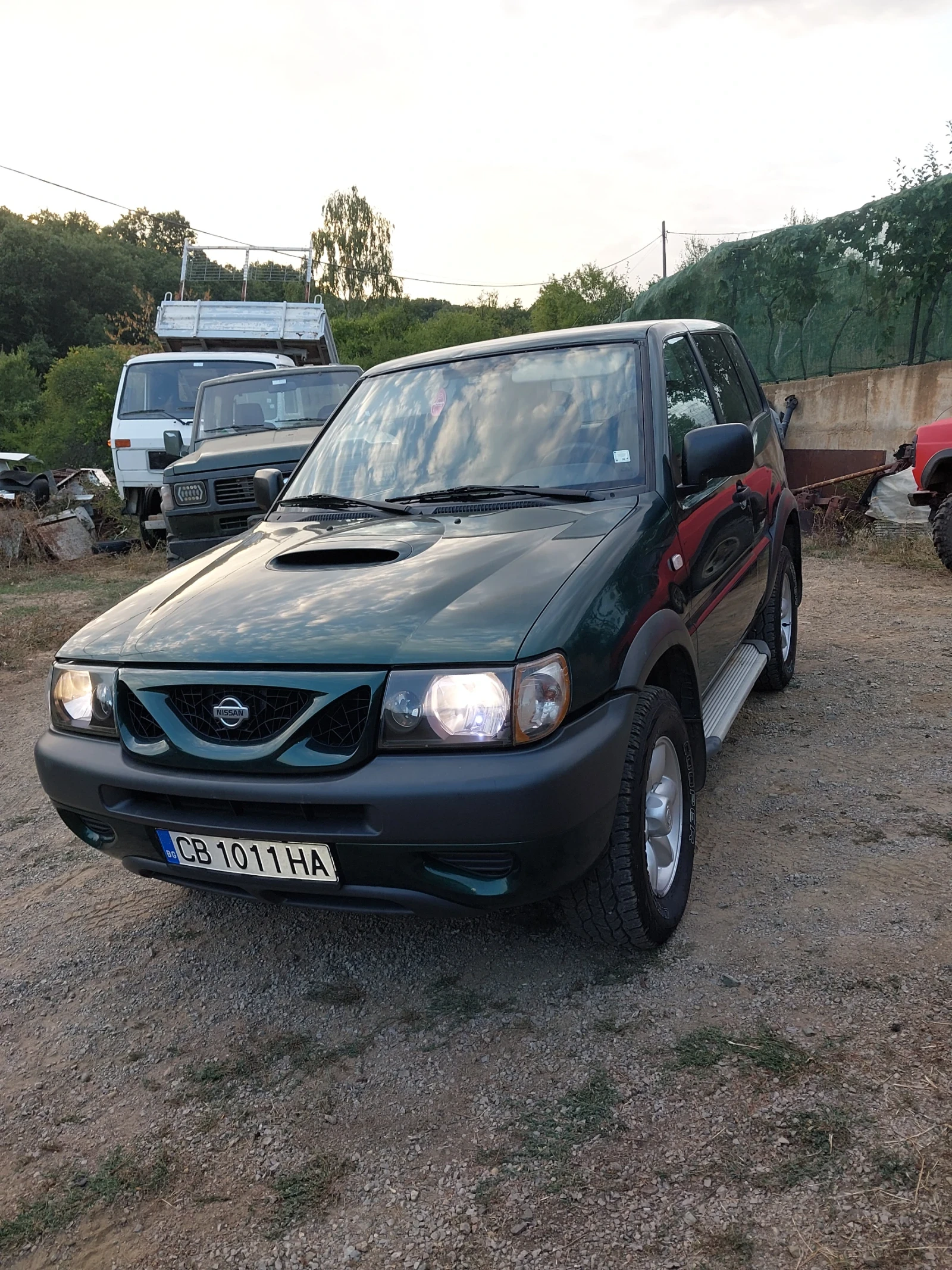 Nissan Terrano   2.7 тди, снимка 4 - Автомобили и джипове - 56404203