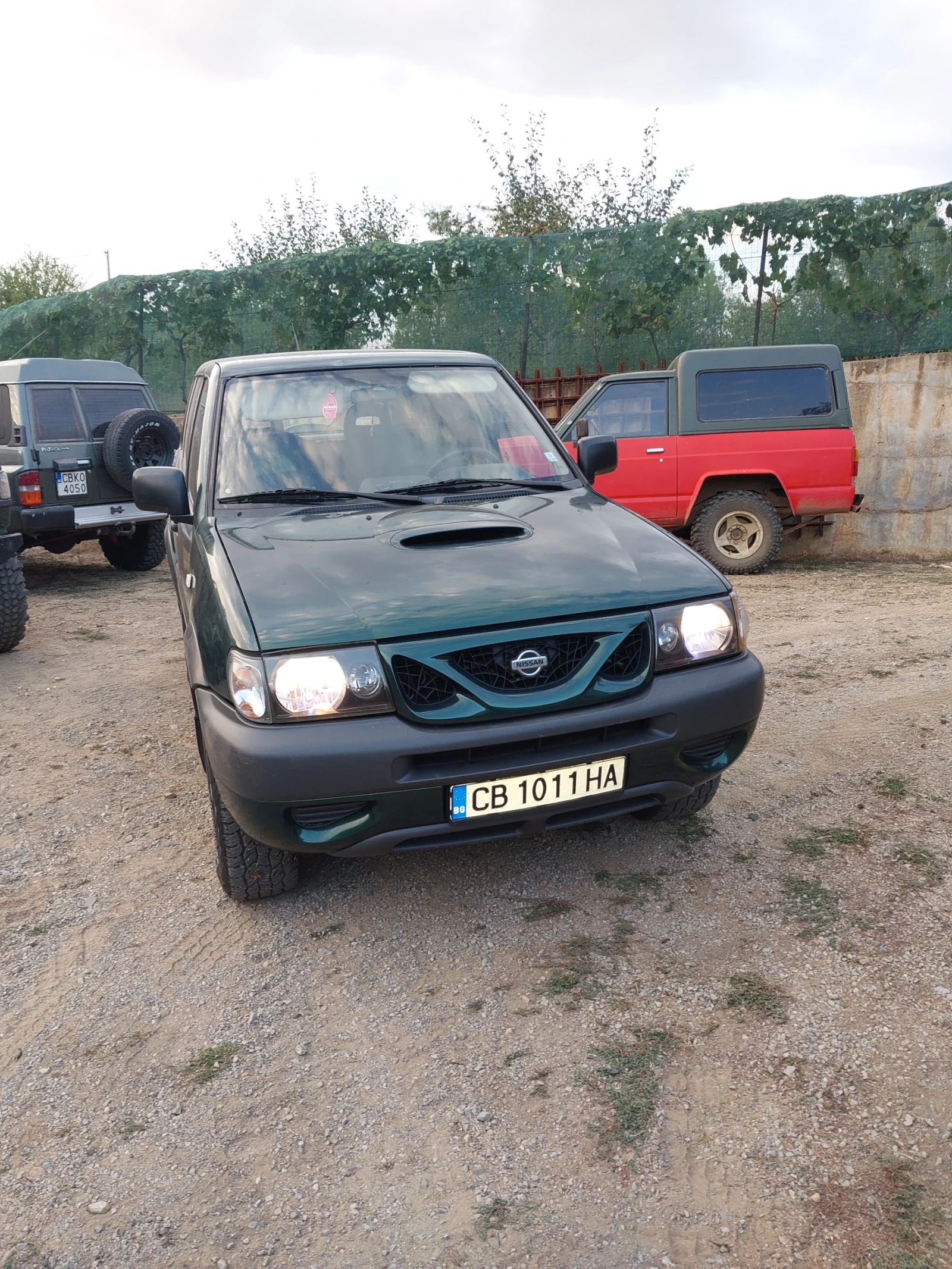 Nissan Terrano   2.7 тди, снимка 2 - Автомобили и джипове - 56404203