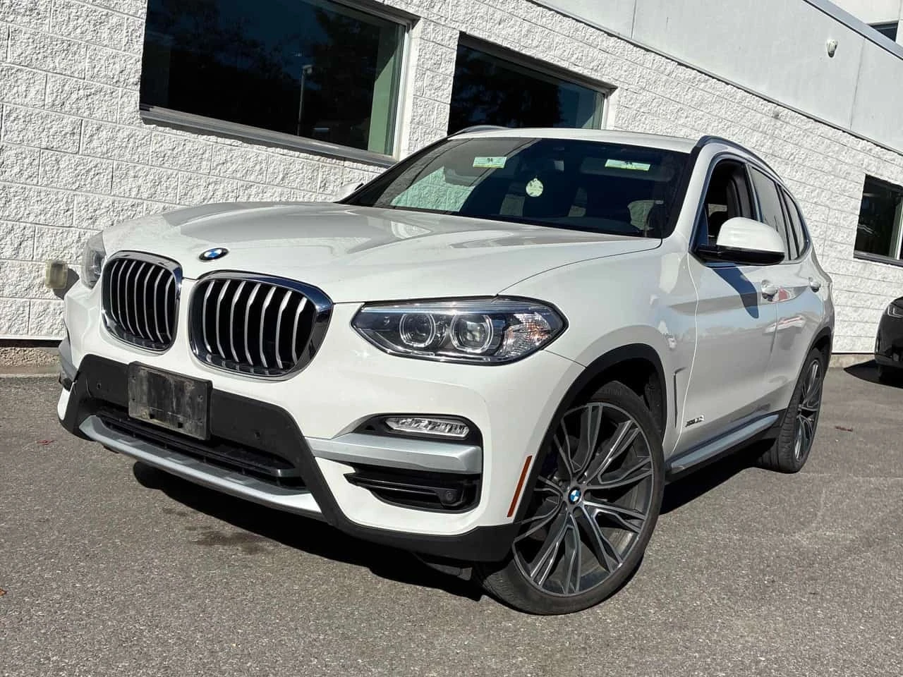 BMW X3 xDrive30i/CARFAX/ОТ ГЛАВНО ПРЕДСТАВИТЕЛСТВО/КЛИП