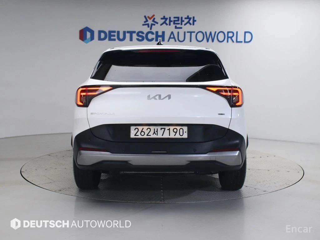 Kia Sportage, снимка 4 - Автомобили и джипове - 56739875