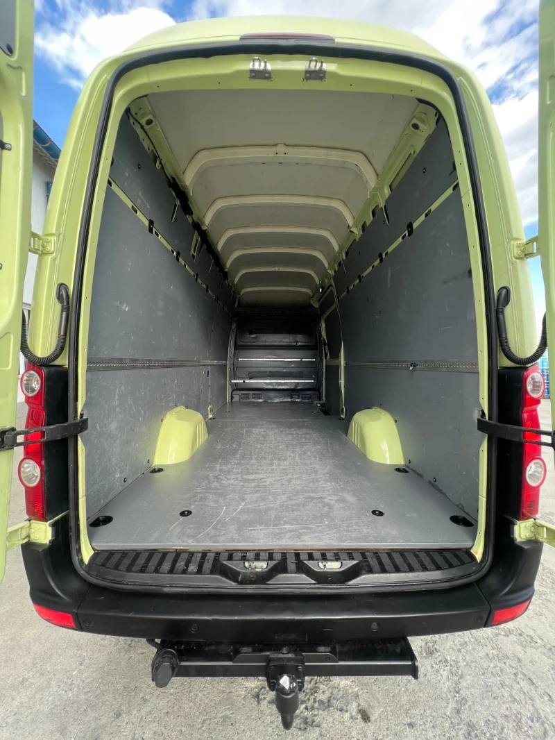 VW Crafter МАКСИ С НАДСТРОЙКА / Климатроник , снимка 6 - Бусове и автобуси - 49840731