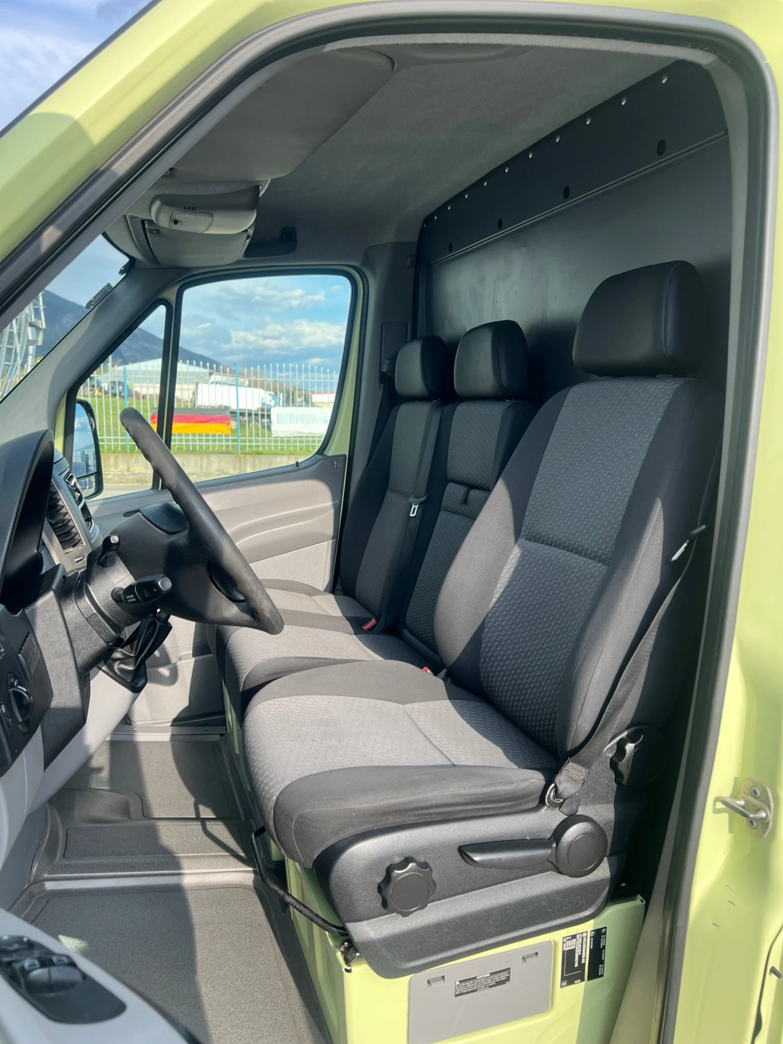 VW Crafter    /   | Mobile.bg   14
