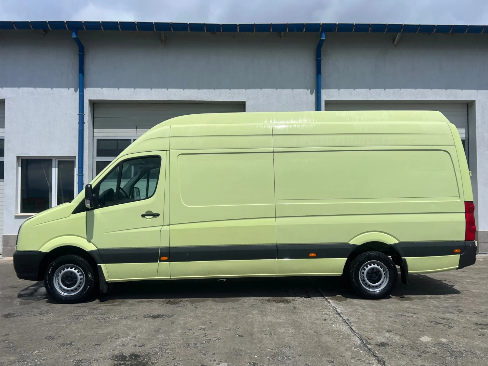 VW Crafter МАКСИ С НАДСТРОЙКА / Климатроник  - изображение 4