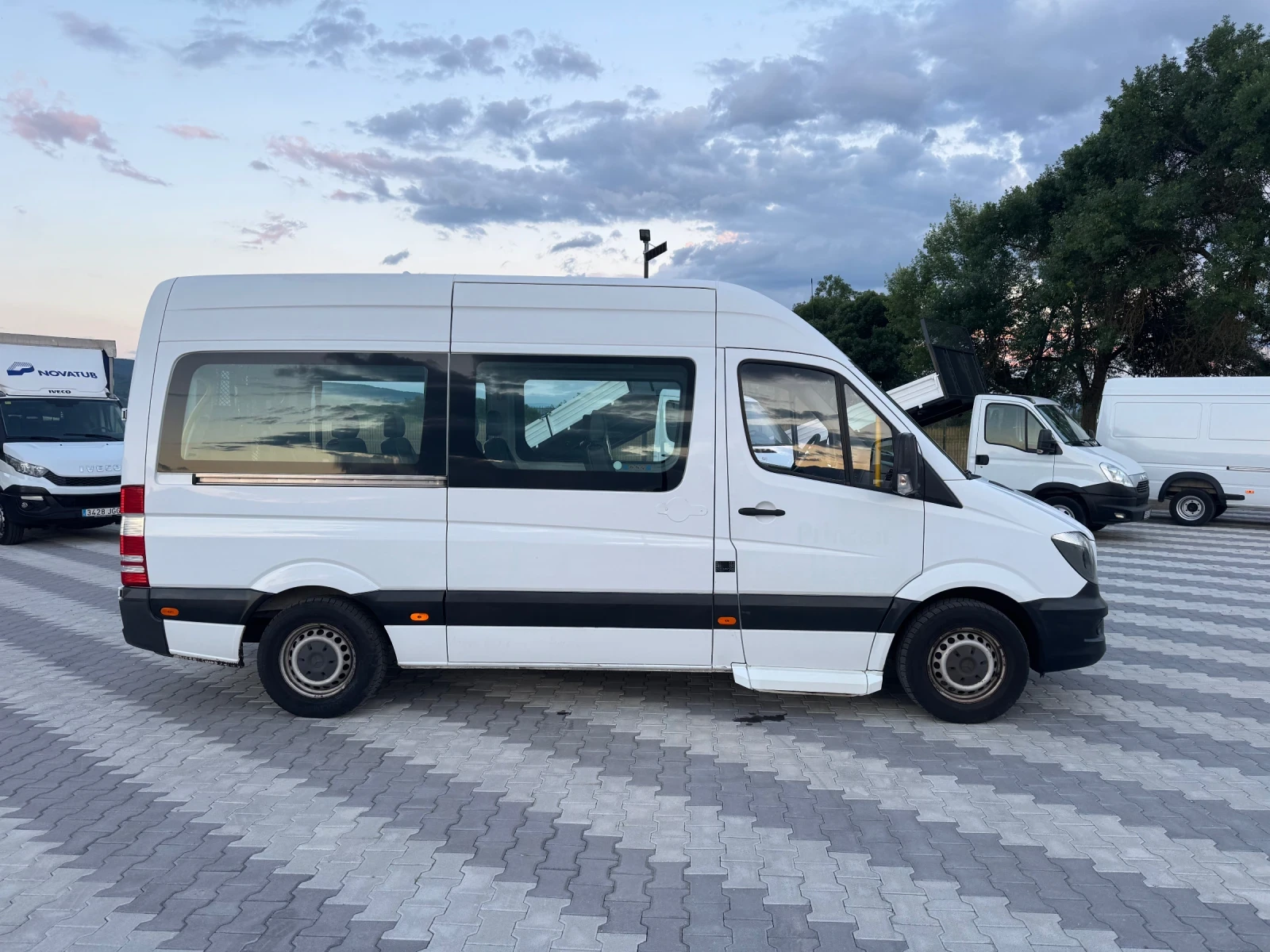 Mercedes-Benz Sprinter 313 CDI 8+ 1 места, снимка 4 - Бусове и автобуси - 54963408