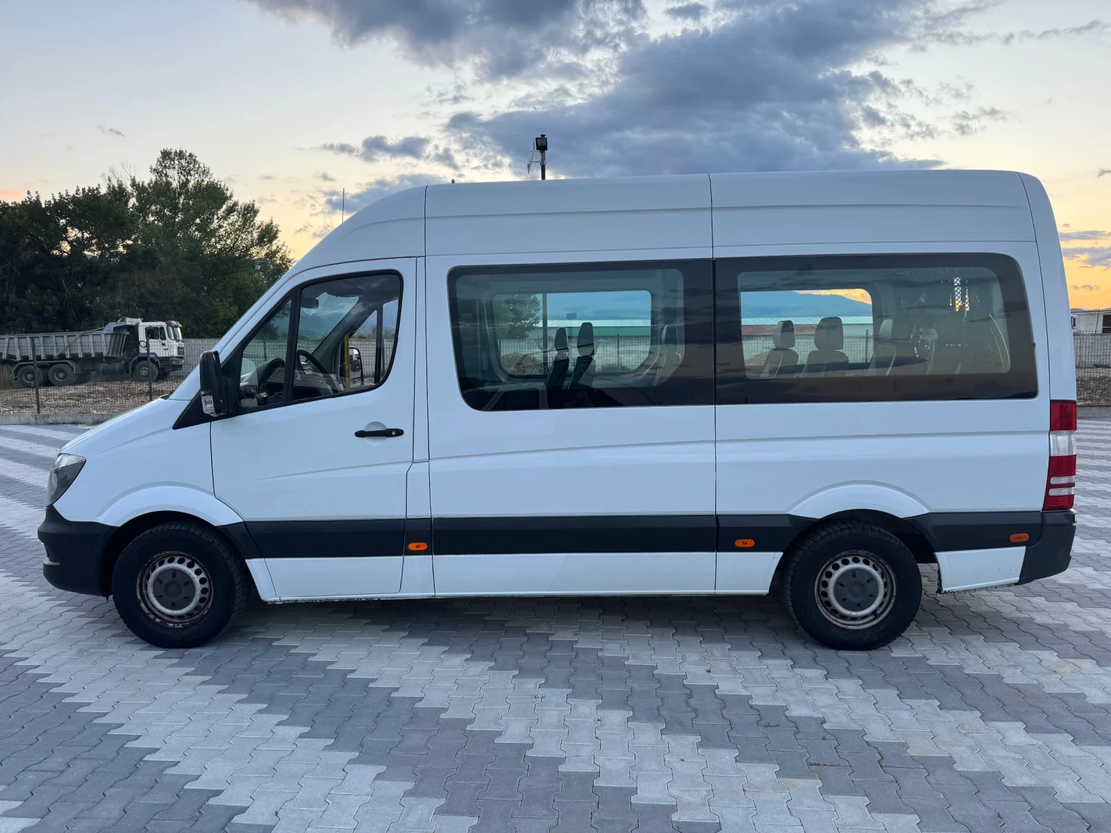 Mercedes-Benz Sprinter 313 CDI 8+ 1 места, снимка 8 - Бусове и автобуси - 54963408