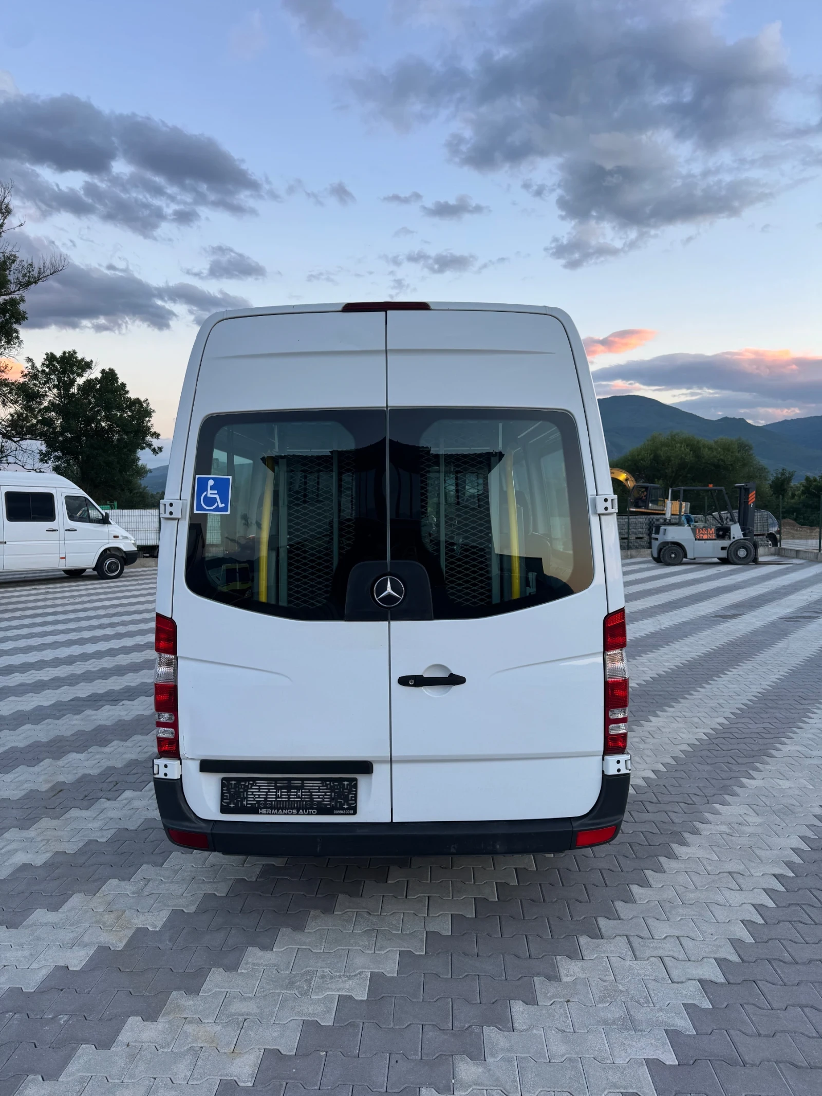 Mercedes-Benz Sprinter 313 CDI 8+ 1 места, снимка 6 - Бусове и автобуси - 54963408