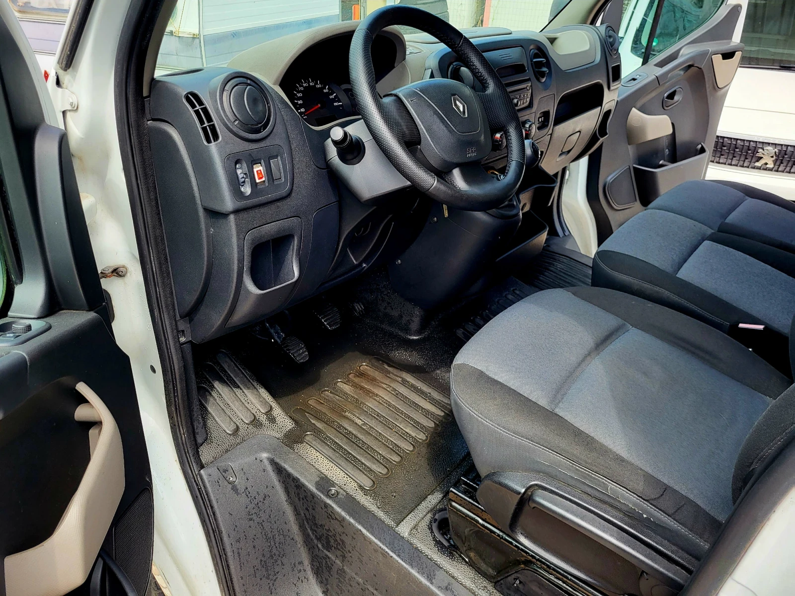 Renault Master 2.3, снимка 7 - Бусове и автобуси - 55828897