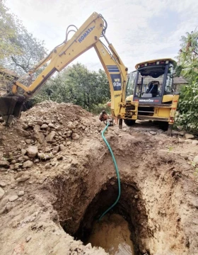 Багер Komatsu WB93R-5, 2007 ПЕРФЕКТЕН, снимка 5
