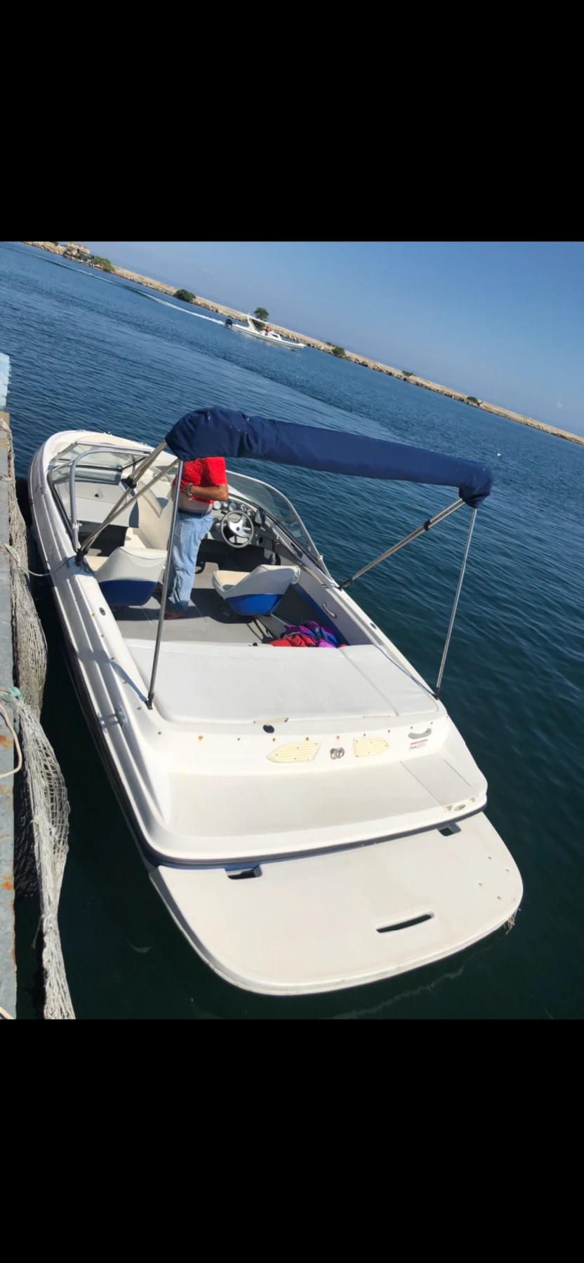 Моторна яхта Bayliner, снимка 10 - Воден транспорт - 54057044