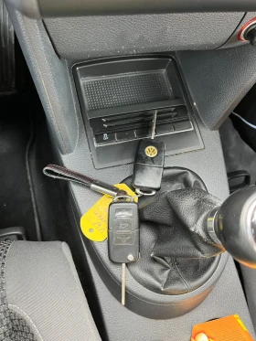 VW Touran 2.0TDI, снимка 16