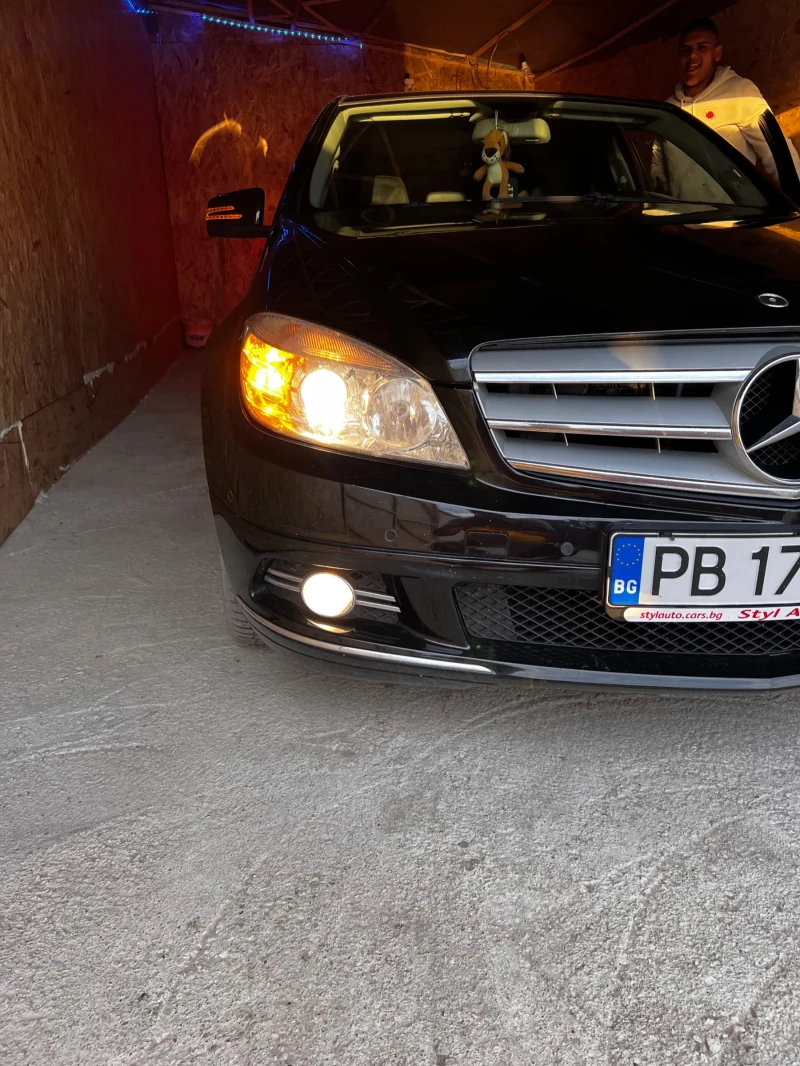 Mercedes-Benz C 200 2.2, снимка 3 - Автомобили и джипове - 47326510