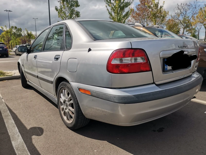 Volvo S40, снимка 2 - Автомобили и джипове - 47303198