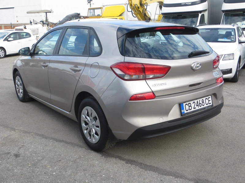 Hyundai I30 1, 6 CRDI euro 6b, снимка 3 - Автомобили и джипове - 47353083