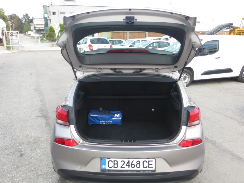 Hyundai I30 1, 6 CRDI euro 6b, снимка 16 - Автомобили и джипове - 47353083