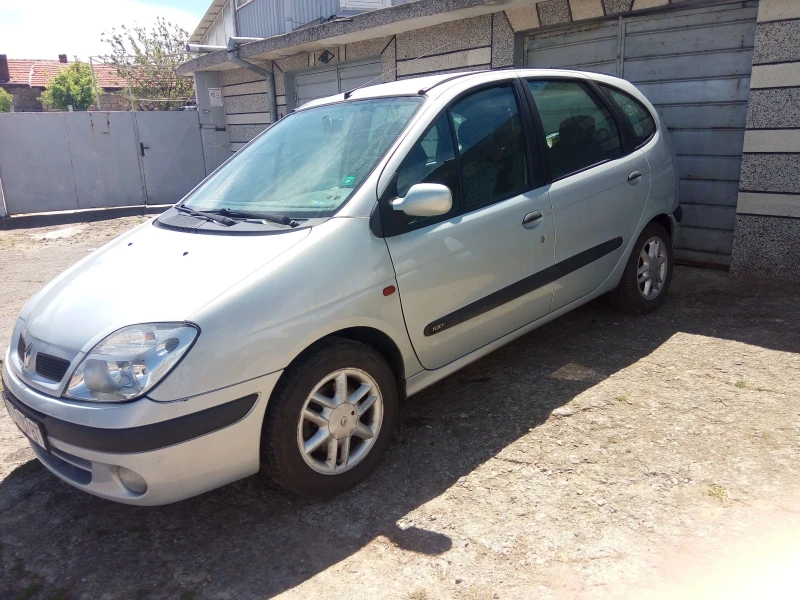 Renault Scenic, снимка 2 - Автомобили и джипове - 47393842