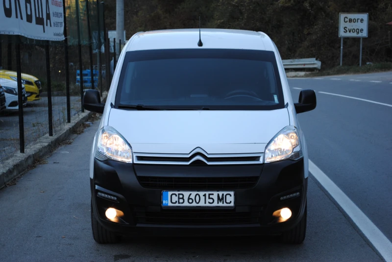 Citroen Berlingo 1.6 BlueHdi / ОБСЛУЖЕН!, снимка 8 - Автомобили и джипове - 47881146