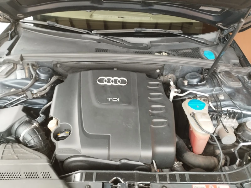 Audi A4 2.0TDI АВТОМАТИК, снимка 8 - Автомобили и джипове - 48993664