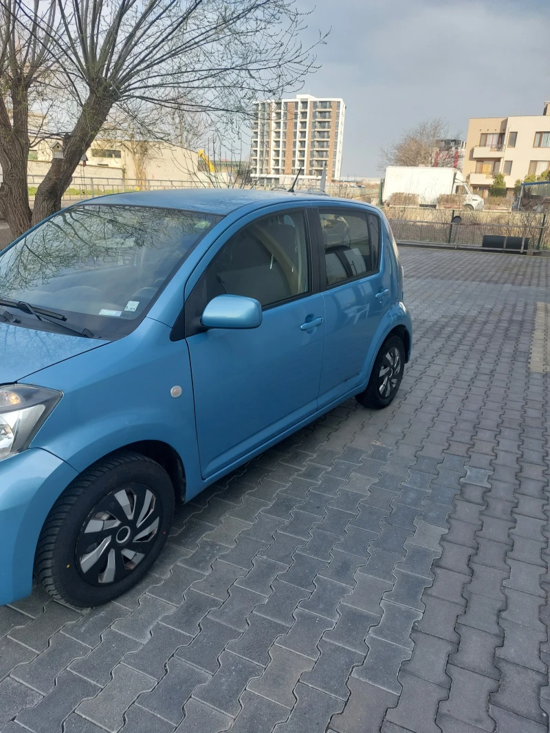 Daihatsu Sirion 1.0, снимка 3 - Автомобили и джипове - 49488536