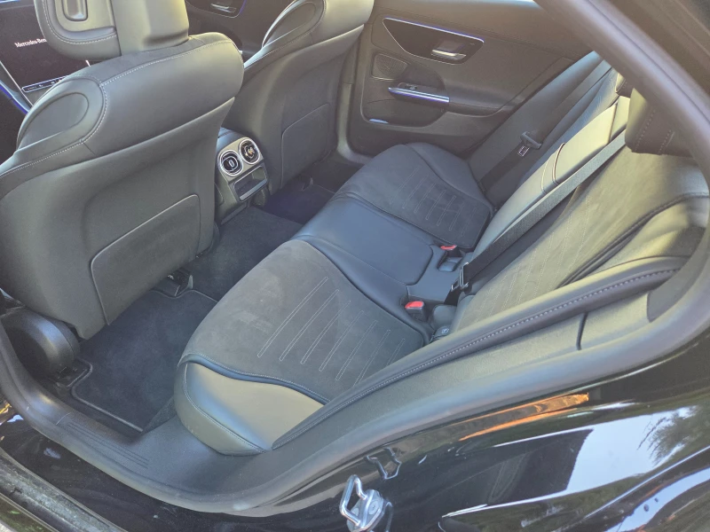 Mercedes-Benz C 180 AMG Line, снимка 13 - Автомобили и джипове - 52949810