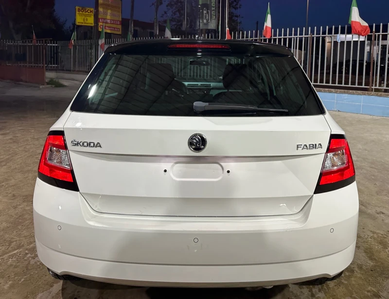 Skoda Fabia 1.4d 31000kм!!!!, снимка 5 - Автомобили и джипове - 52972052