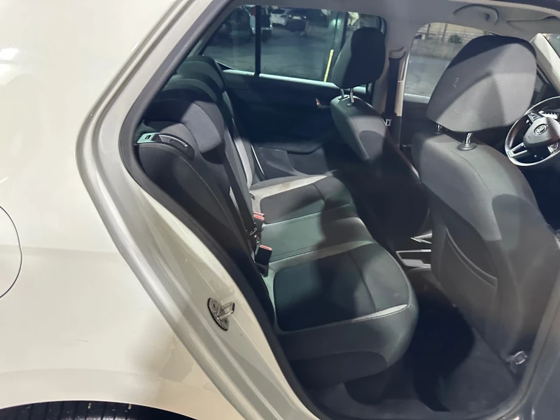 Skoda Fabia 1.4d 31000kм!!!!, снимка 13 - Автомобили и джипове - 52972052