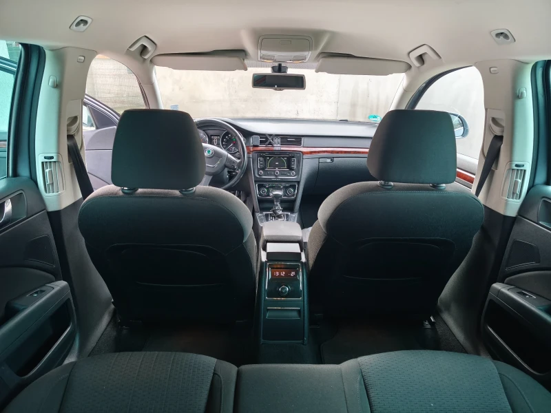 Skoda Superb, снимка 13 - Автомобили и джипове - 53228843