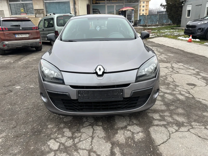 Renault Megane 1.6  i Бензин / 110 к.с. / 6 ск.