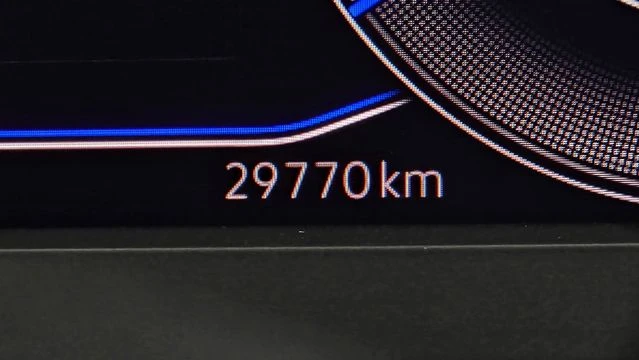 VW Arteon 2.0 TDI Prestige на 29770км | Цена с всичко до БГ, снимка 10 - Автомобили и джипове - 54379744