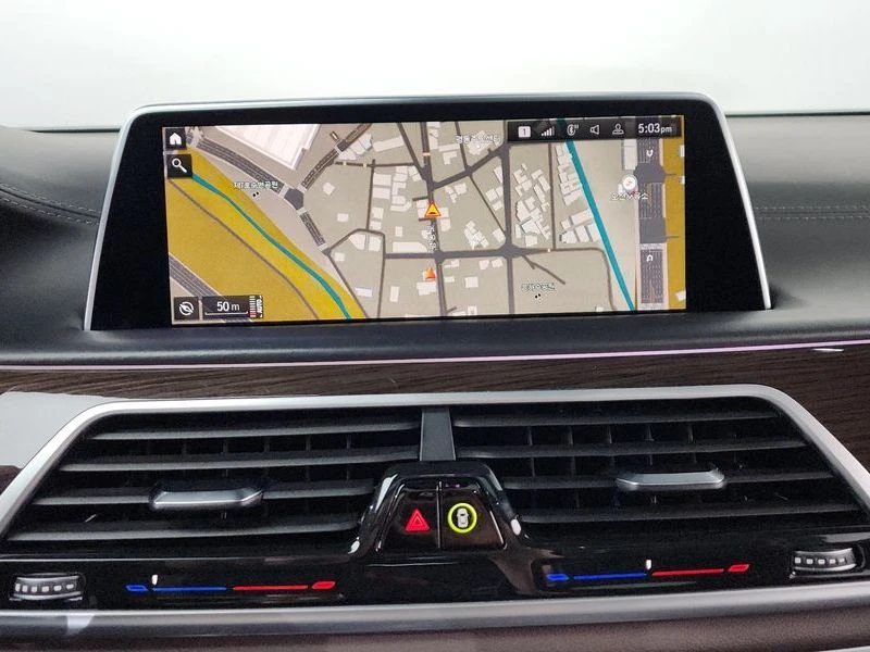 BMW 740 740d xDrive Design Pure Excellence| 320к.с.| ВКЛ.Т, снимка 12 - Автомобили и джипове - 55624465