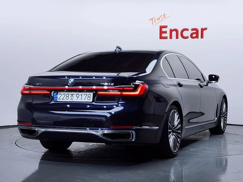 BMW 740 740d xDrive Design Pure Excellence| 320к.с.| ВКЛ.Т, снимка 2 - Автомобили и джипове - 55624465