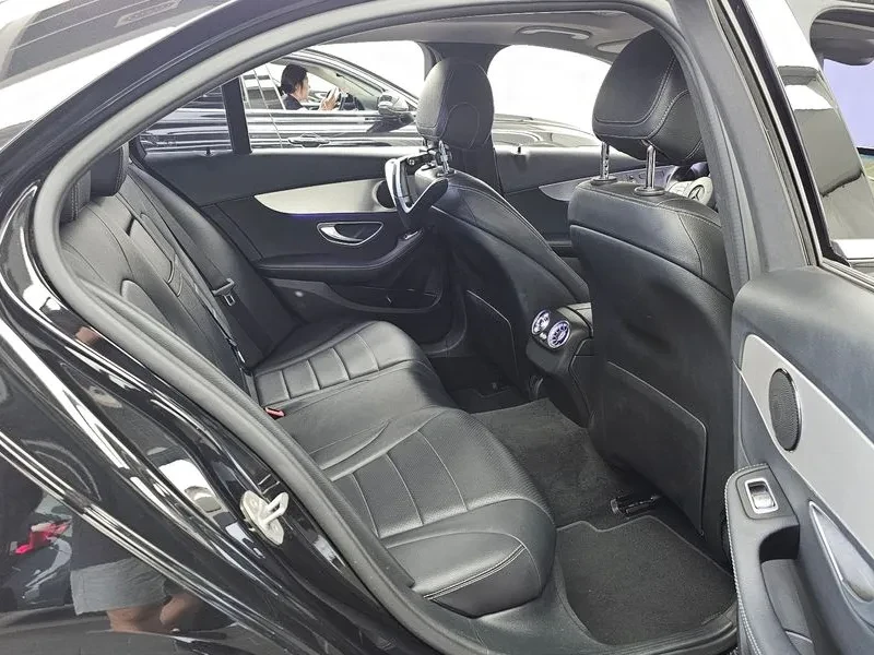 Mercedes-Benz C 200 САМО 30% АВАНС, снимка 12 - Автомобили и джипове - 55947078