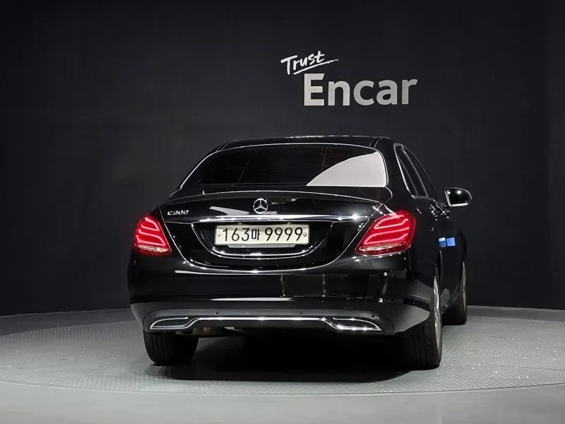 Mercedes-Benz C 200 САМО 30% АВАНС, снимка 4 - Автомобили и джипове - 55947078