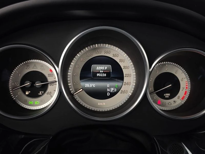 Mercedes-Benz CLS CLS400| 333к.с., снимка 8 - Автомобили и джипове - 56210991
