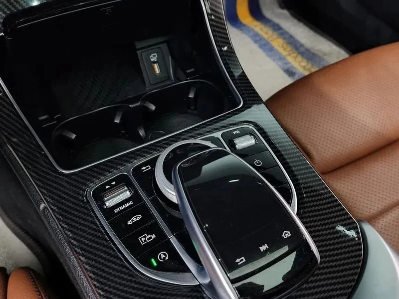 Mercedes-Benz C 220, снимка 9 - Автомобили и джипове - 56740263