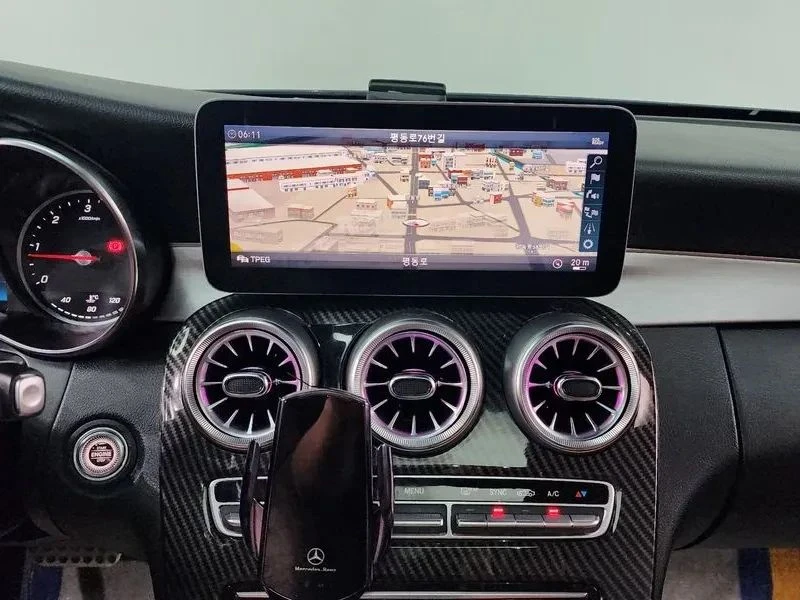 Mercedes-Benz C 220, снимка 12 - Автомобили и джипове - 56740263