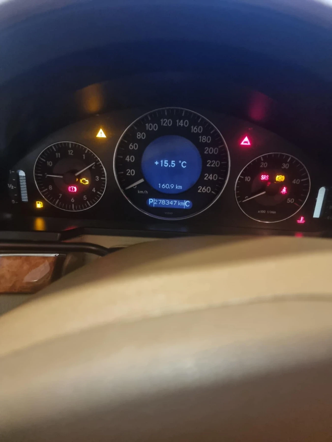 Mercedes-Benz E 320  - изображение 4