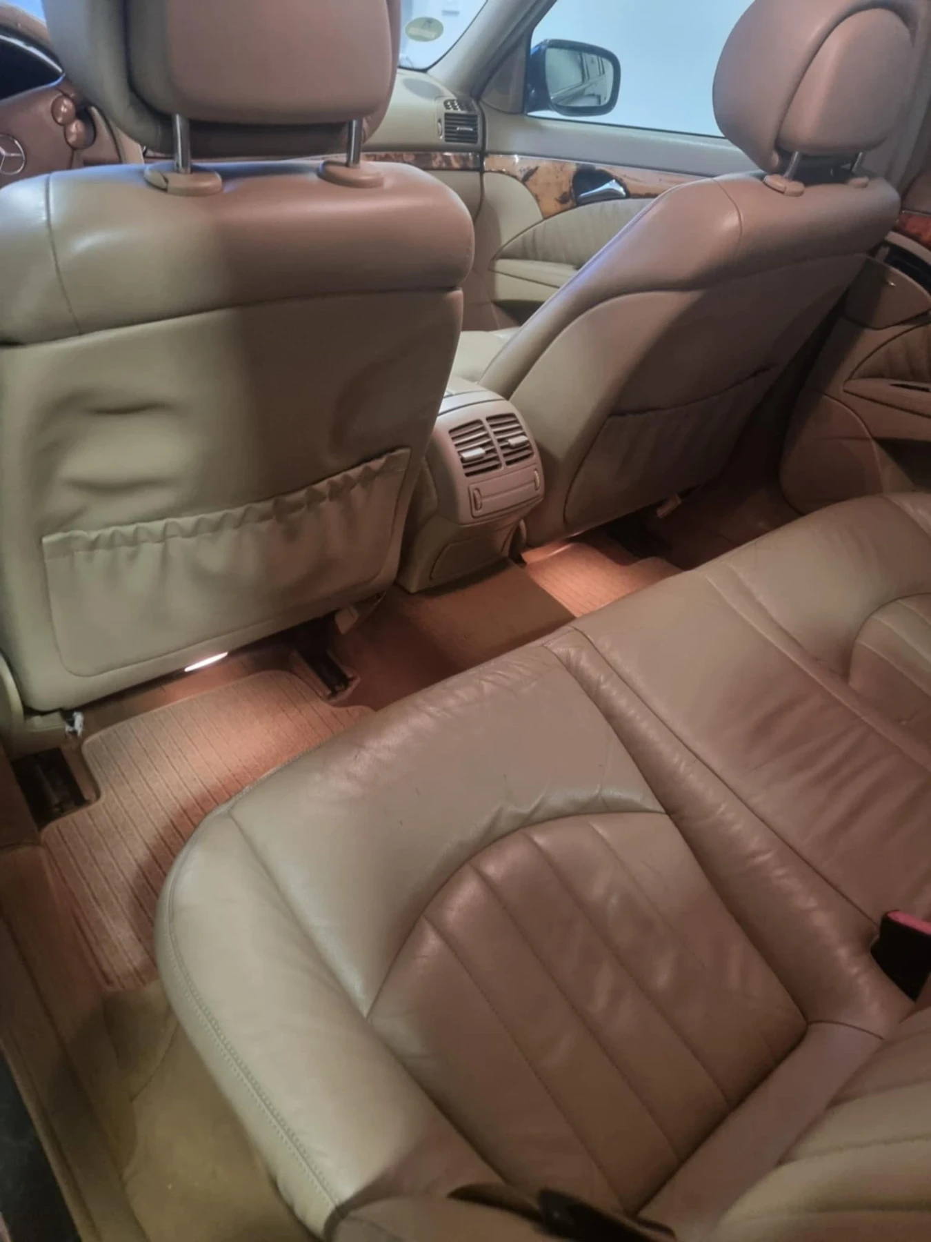 Mercedes-Benz E 320  - изображение 5