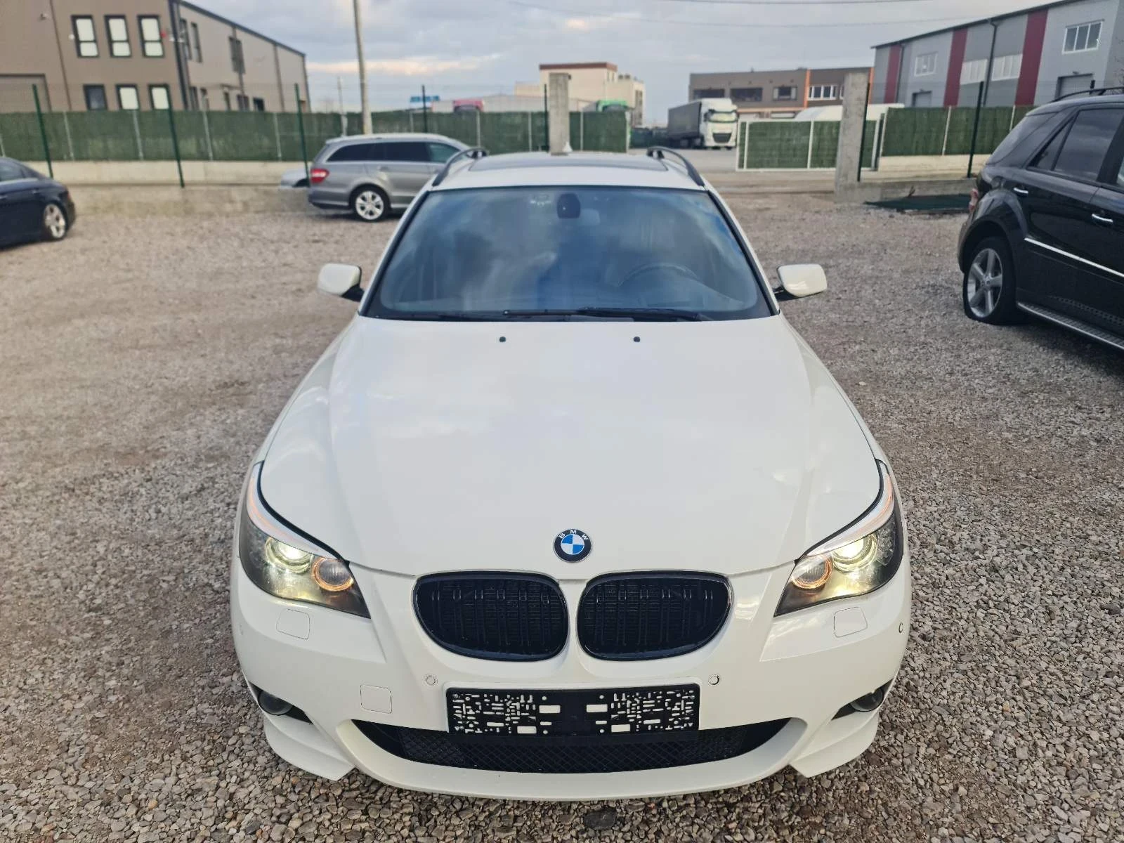 BMW 530 M-PAKET X-DRIVE FACELIFT - изображение 8