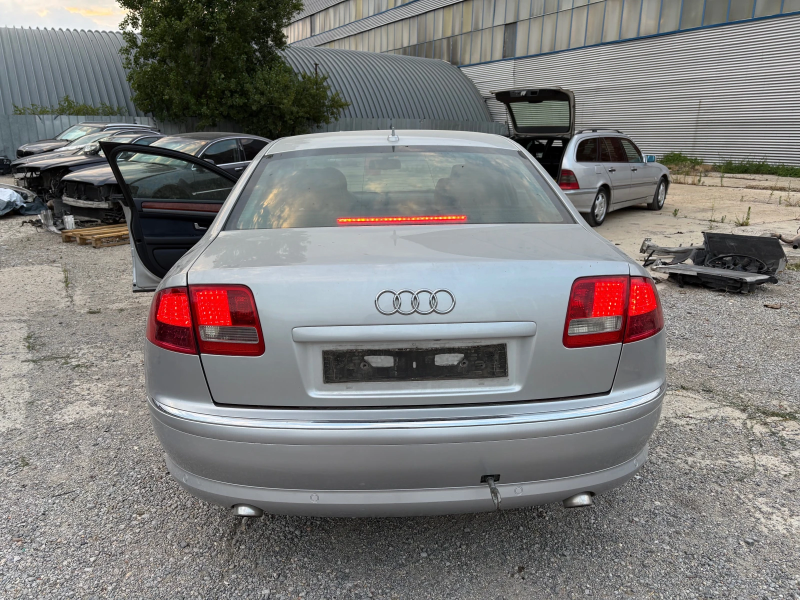 Audi A8 3.0tdi КОЖА-НАВИ-топ - изображение 3