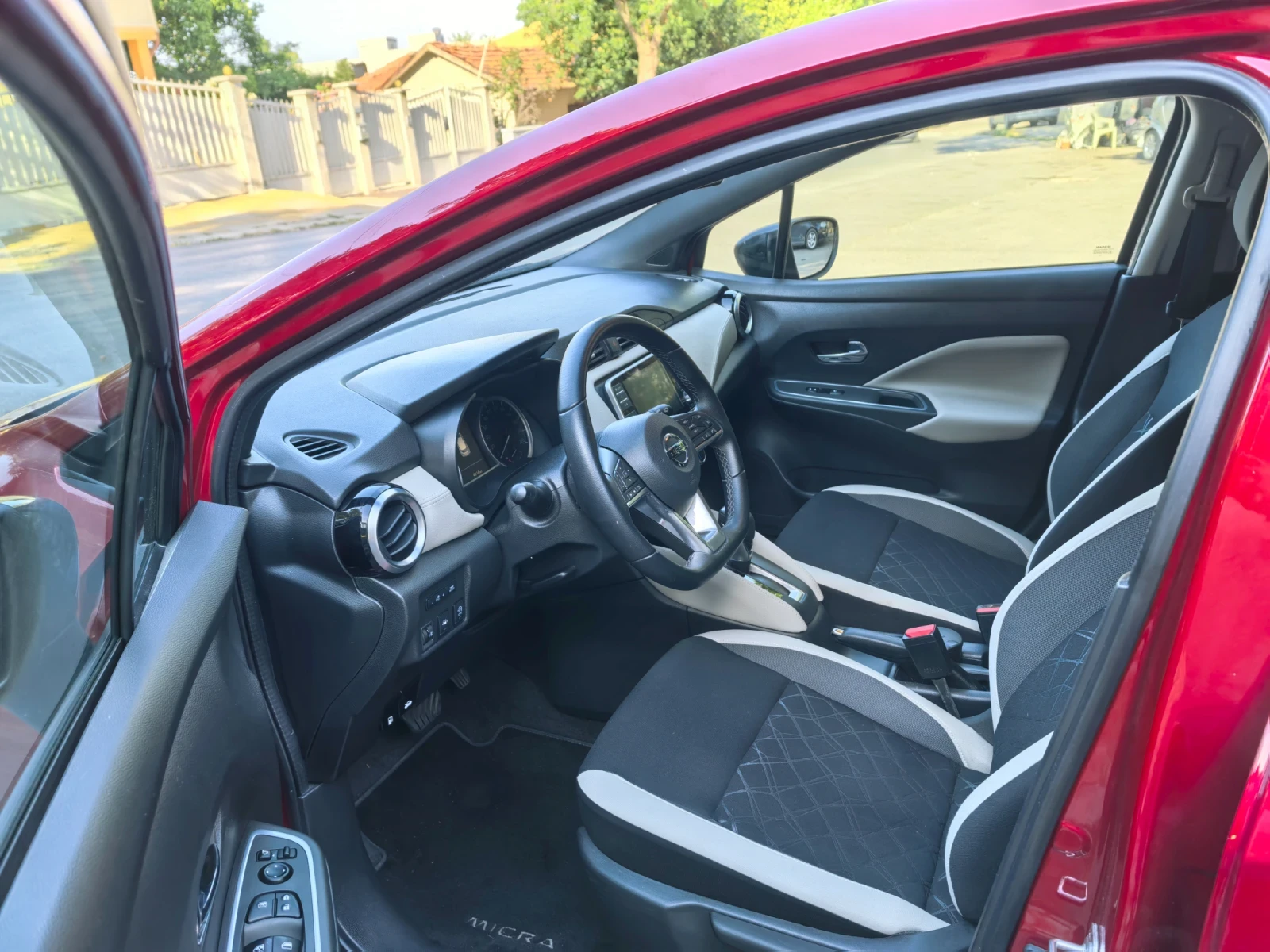 Nissan Micra 1.0 - изображение 9
